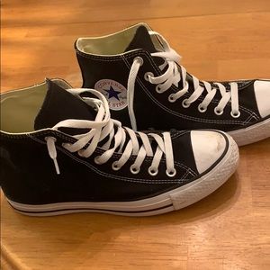 Black converse high tops